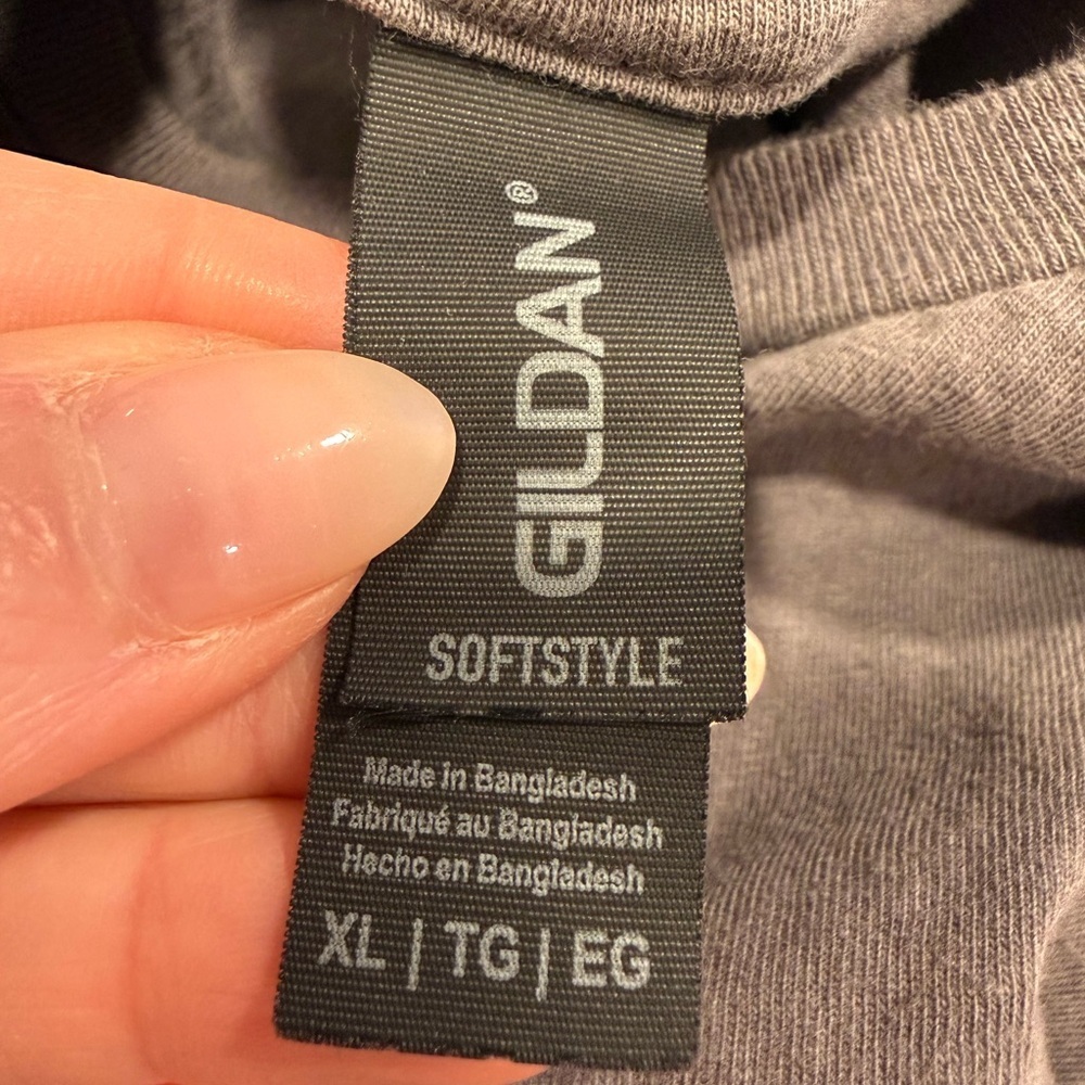Gildan Softstyle Octopus Graphic T-Shirt Gray XL Beanie Design - Picture 4 of 4
